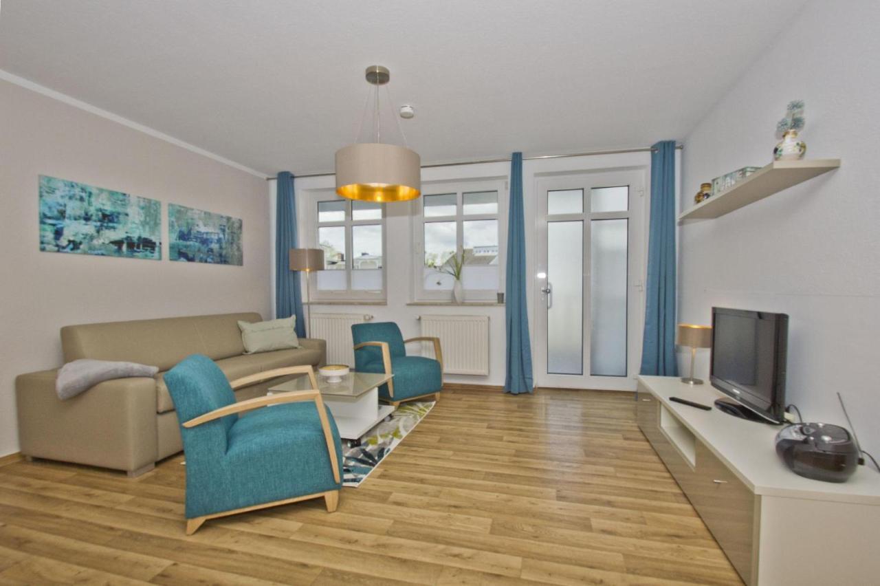 Ferienwohnung Mit Balkon, Gratis Nutzung Vom Ahoi Erlebnisbad Und Sauna In Sellin - Haus Strandeck Fewo 07 ゲーレン エクステリア 写真